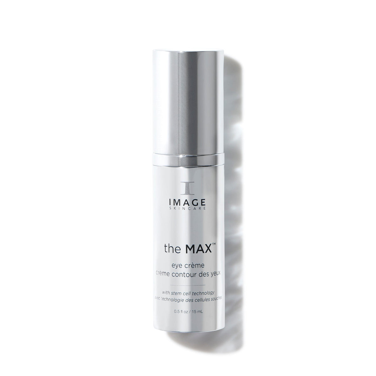 Flacon pompe argenté the MAX crème contour des yeux d’Image Skincare, sur fond blanc